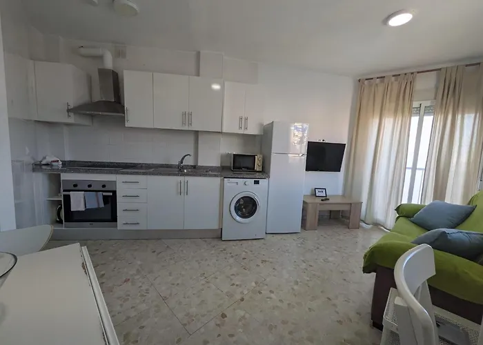 Charming Close To The And Centre Of Lägenhet *