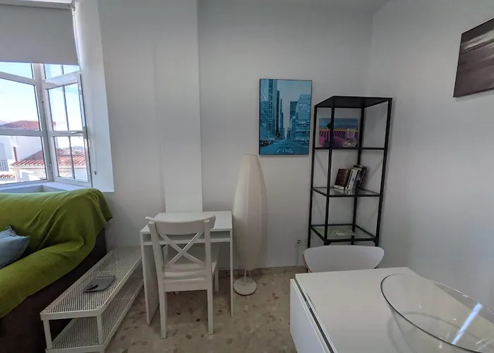 Апартаменты Charming Close To The And Centre Of Нерха